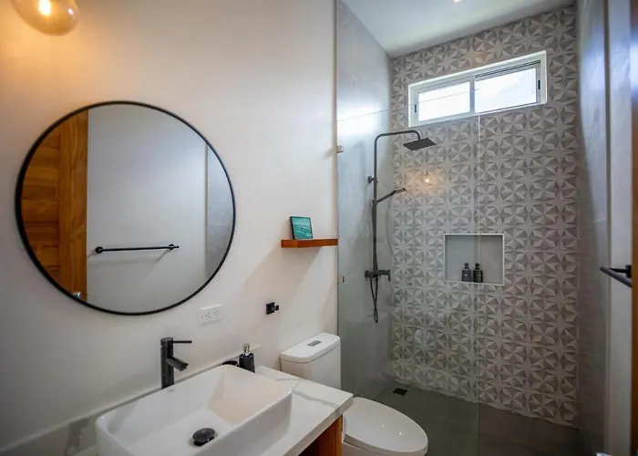 Villa Brand New 3 Br Modern Gal
