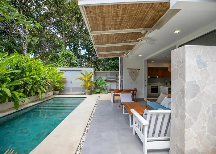 Villa Brand New 3 Br Modern Gal